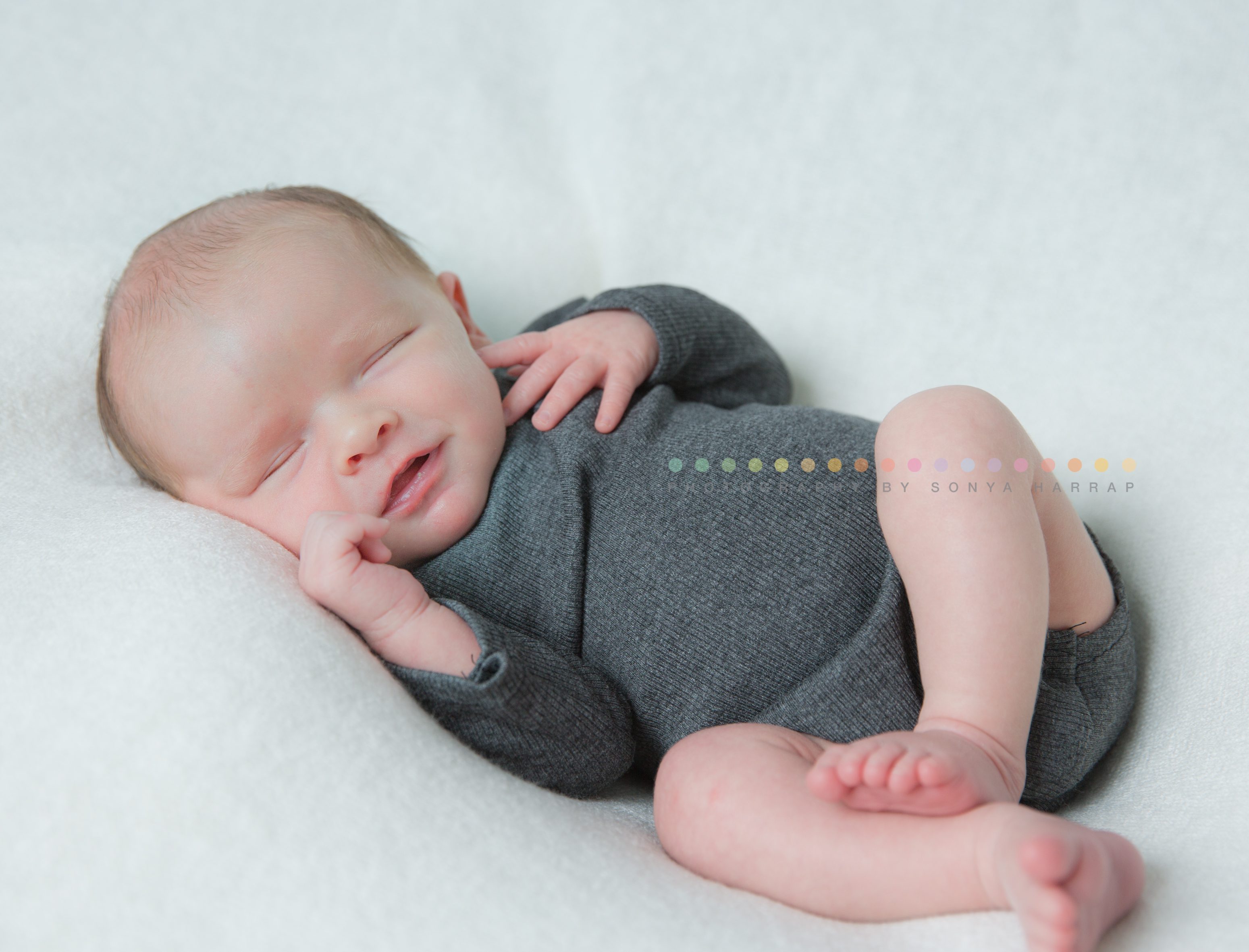newborn-baby-photography-by-sonya-harrap-photography-at-the-littlelightstudio-uk-hertfordshire-5437