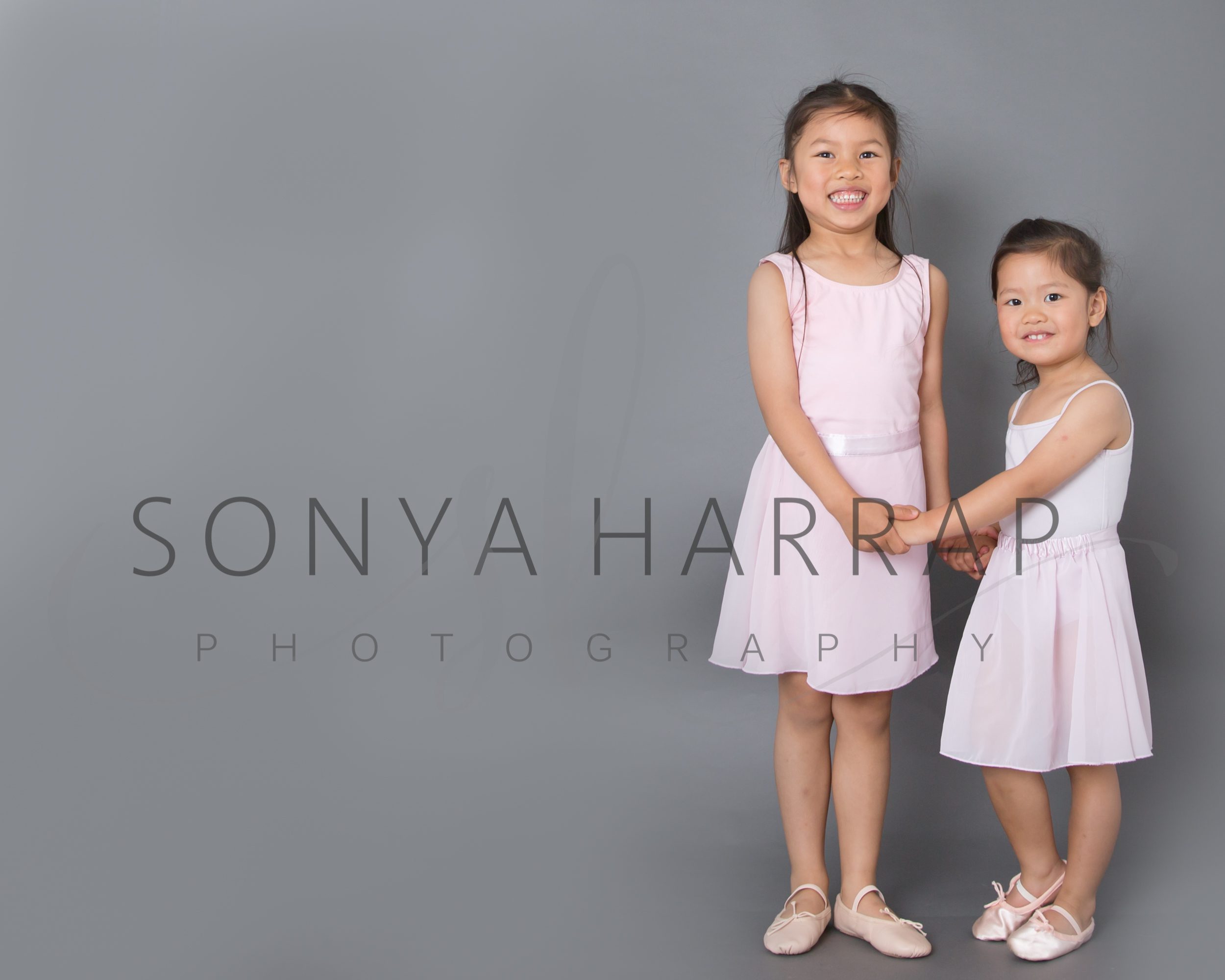 sisters Family photoshoot and Child portraits by Sonya Harrap photography in Hertfordshire