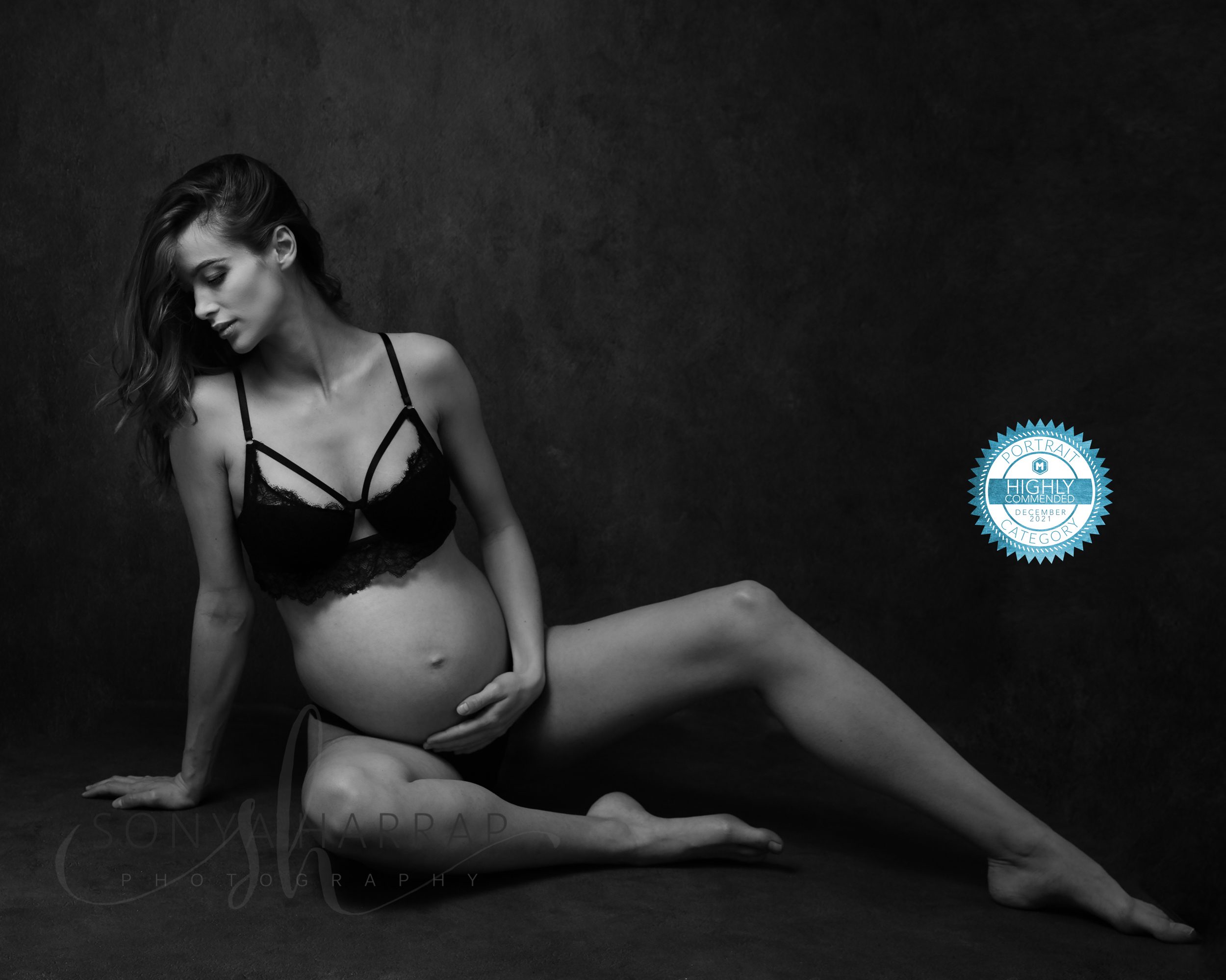 Sonya Harrap Maternity Pregnancy photoshoot London