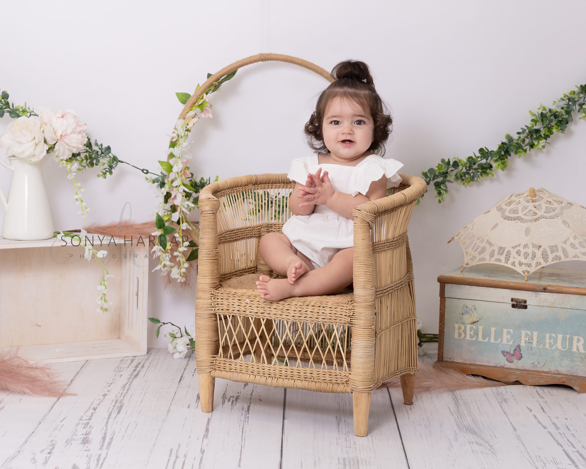 1st Birthday Cake smash birthday photoshoot in Hertfordshire Welwyn Garden City St albans Potters bar