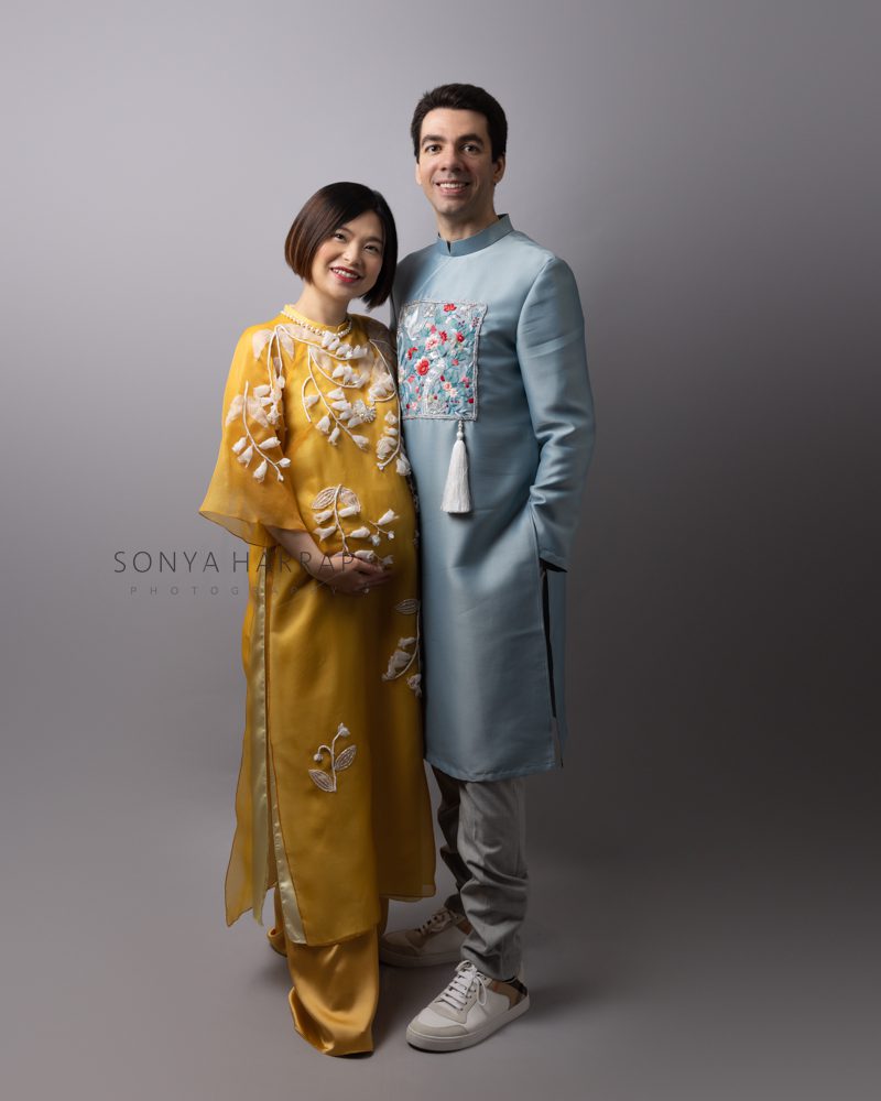 Modest maternity photoshoot in mandarin clothing