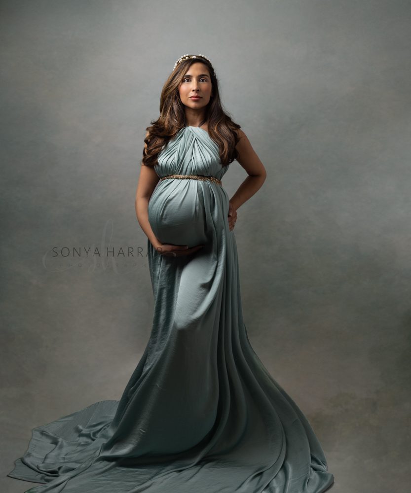 modest maternity photographs