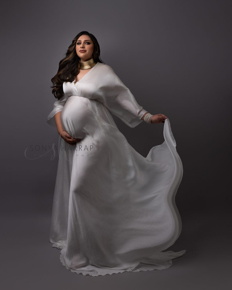 Modest Maternity photoshoot by Sonya Harrap