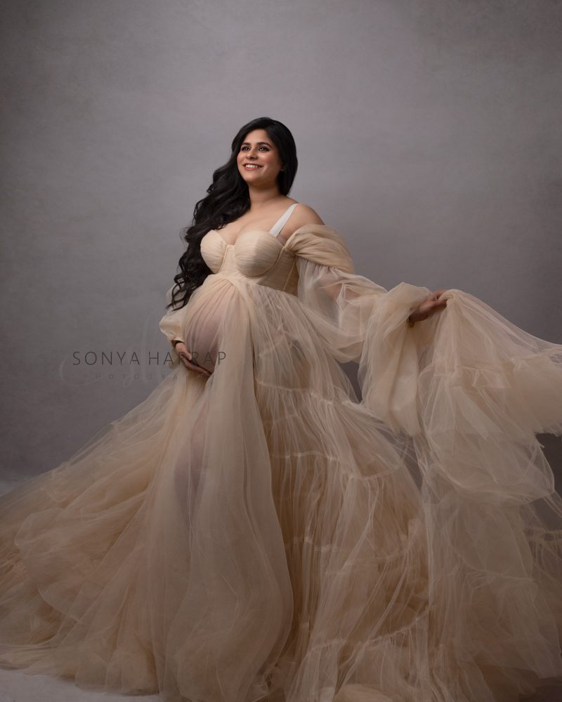 Indian South Asian maternity photographer UK