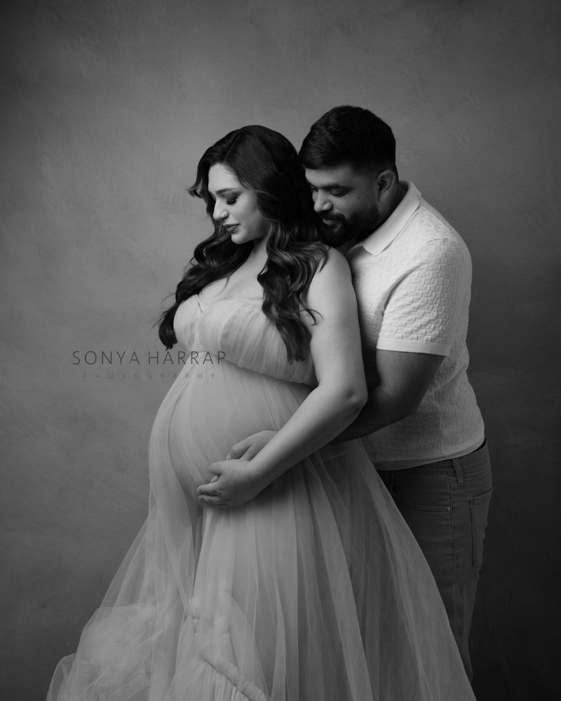 Modest Maternity Couples photoshoot by Sonya Harrap
