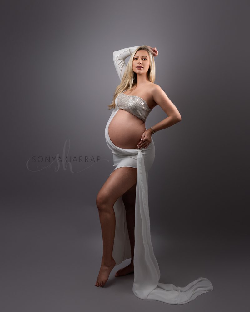 Maternity-and-newborn-phototography-Sonya-Harrap-Hertfordshire-Welwyn-garden-city-St-Albands-Hertford-photographer-.jpg