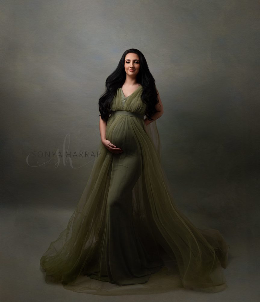 modest maternity photos by Sonya Harrap Photography Hertfordshire UK