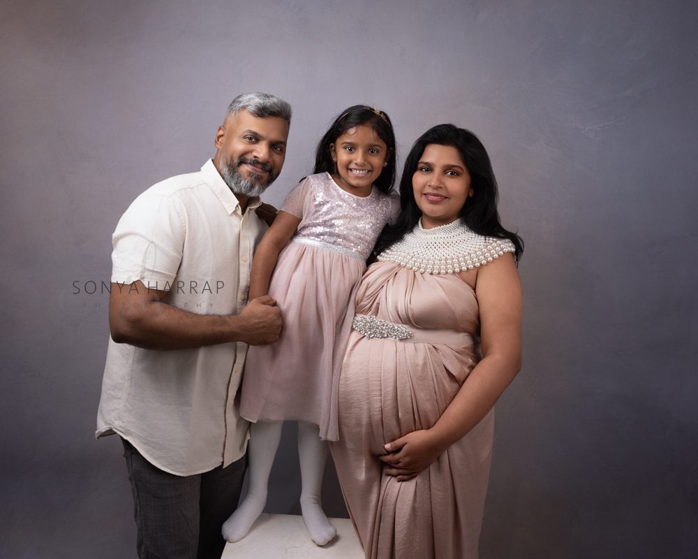 modest maternity photos by Sonya Harrap Photography Hertfordshire UK