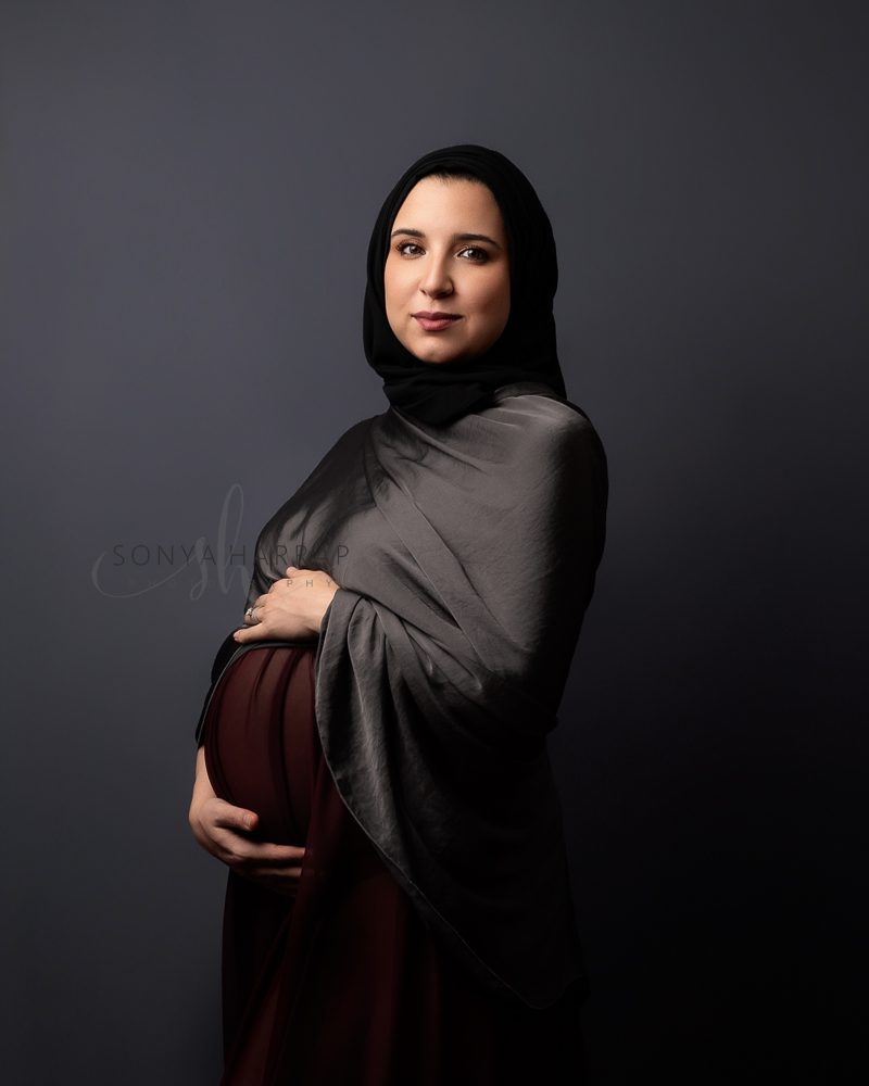 MOdest maternity photoshoots by Sonya Harrap