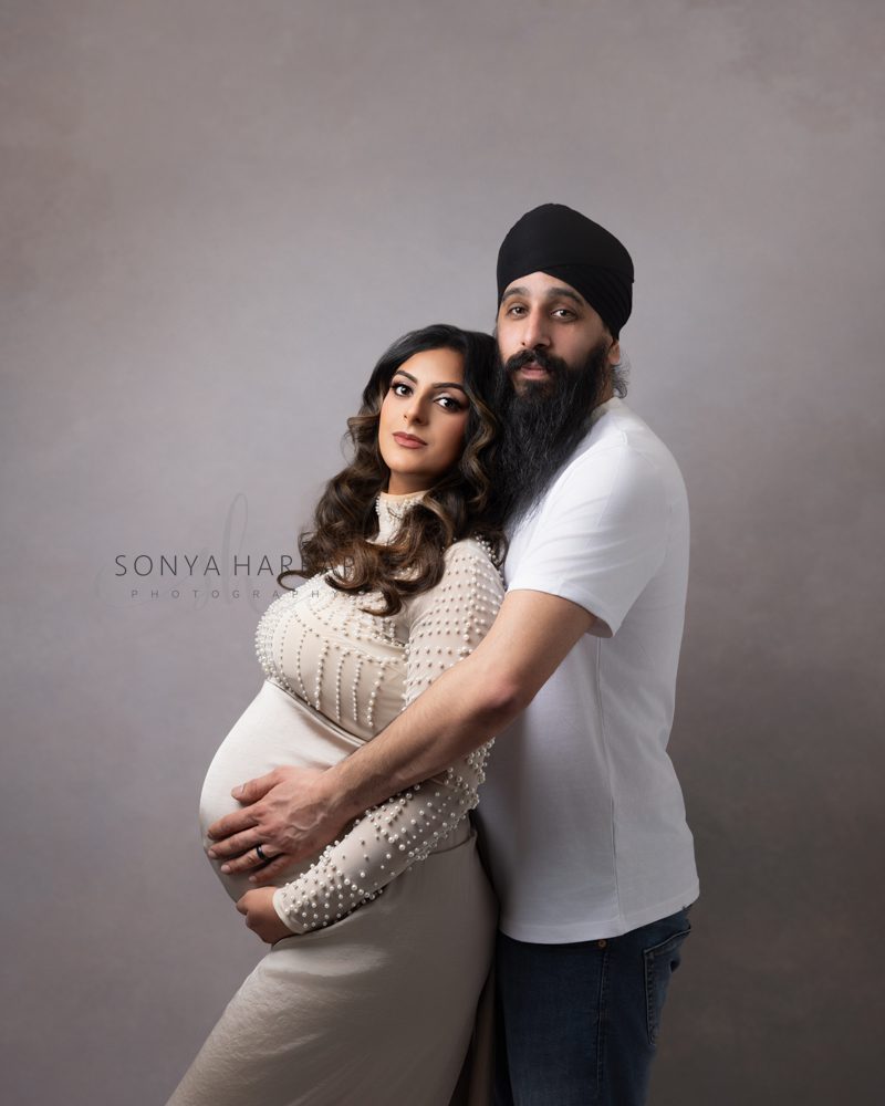 Modest Asian Pregnancy photoshoot London hertfordshire