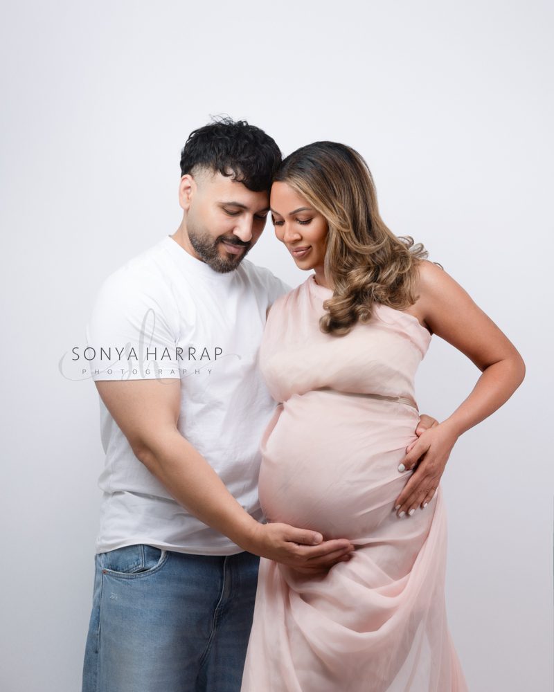Maternity photoshoot - by Sonya Harrap north London Hertfordshire, st albans, welwyn garden bishops stortford