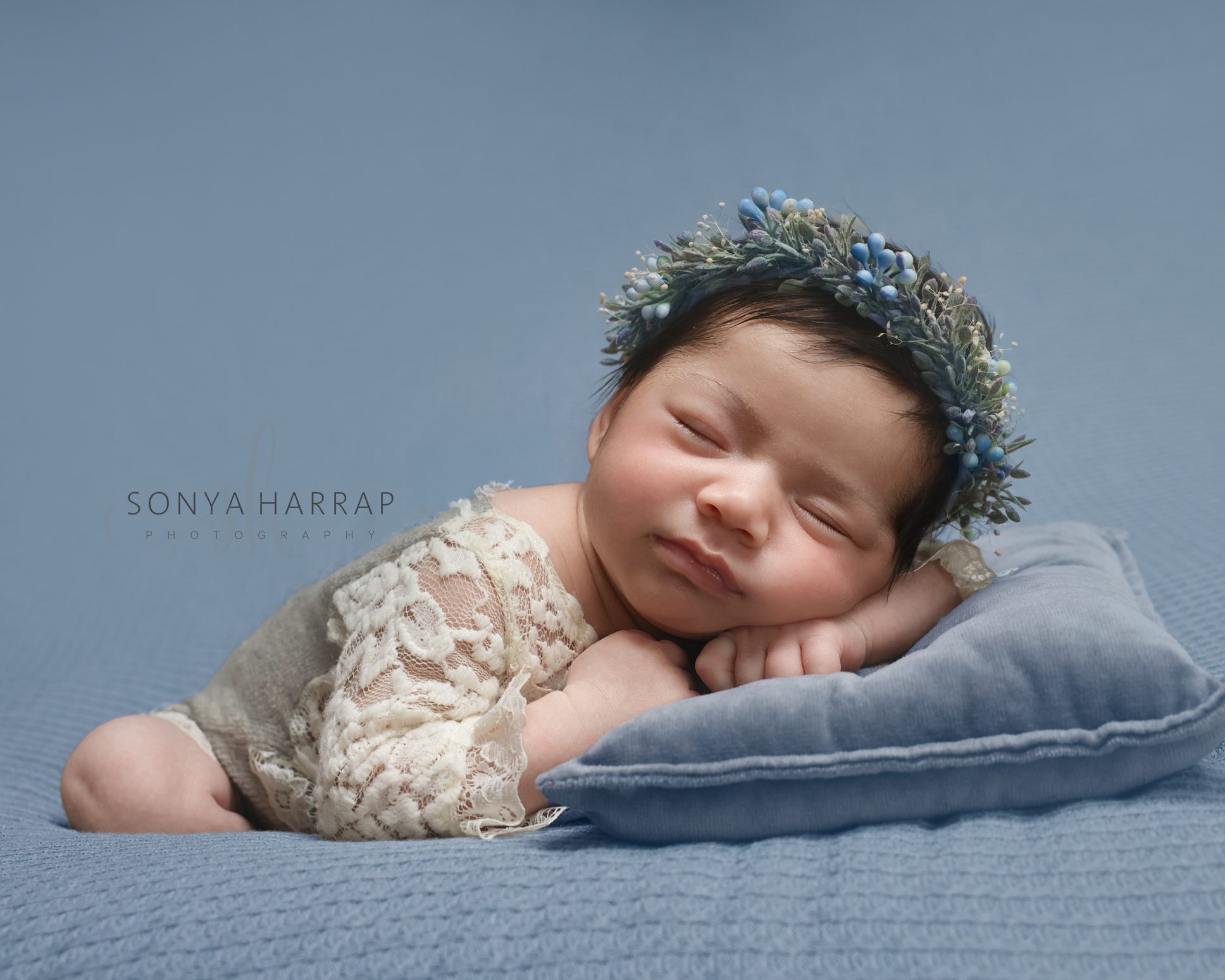 Newborn photoshoot - new baby photos by Sonya HARRAP London and Hertfordshire