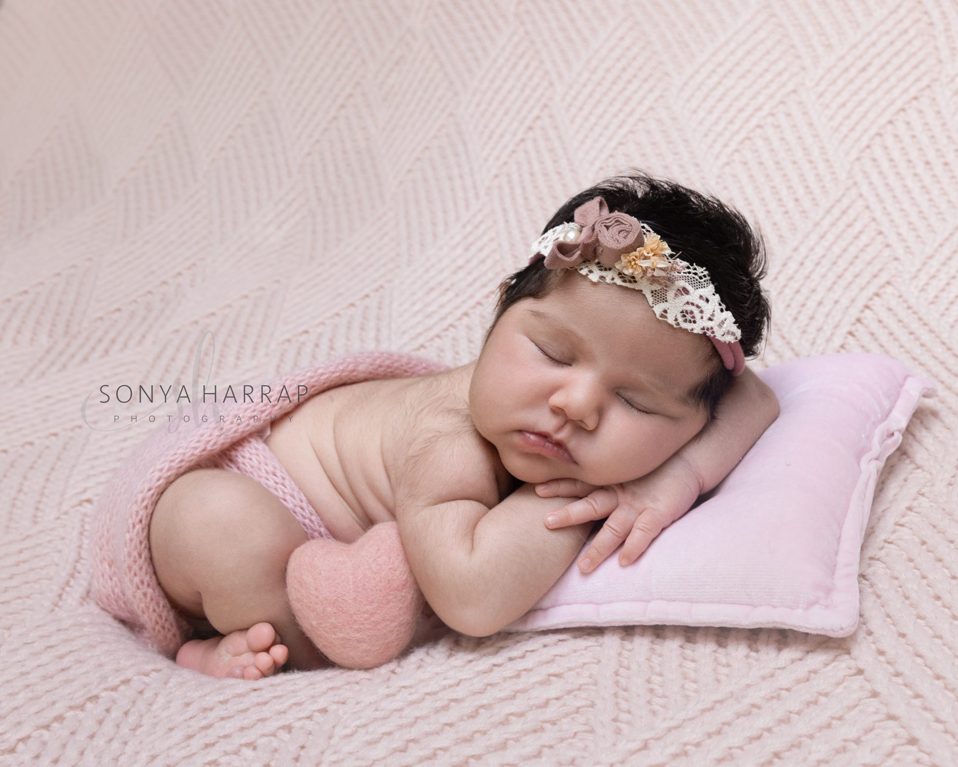 Newborn photoshoot - new baby photos by Sonya HARRAP London and Hertfordshire