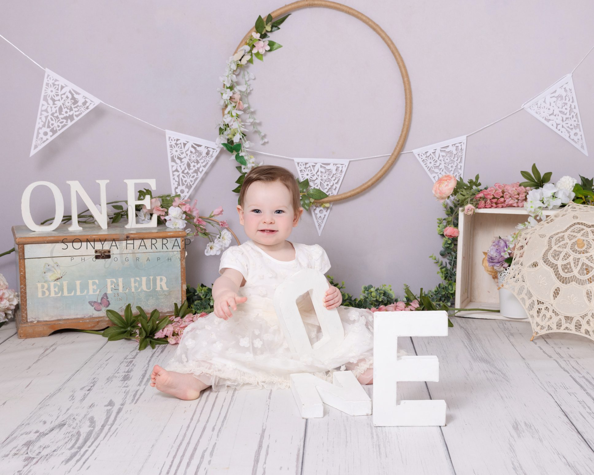 1st Birthday Cake smash birthday photoshoot in Hertfordshire Welwyn Garden City St albans Potters bar