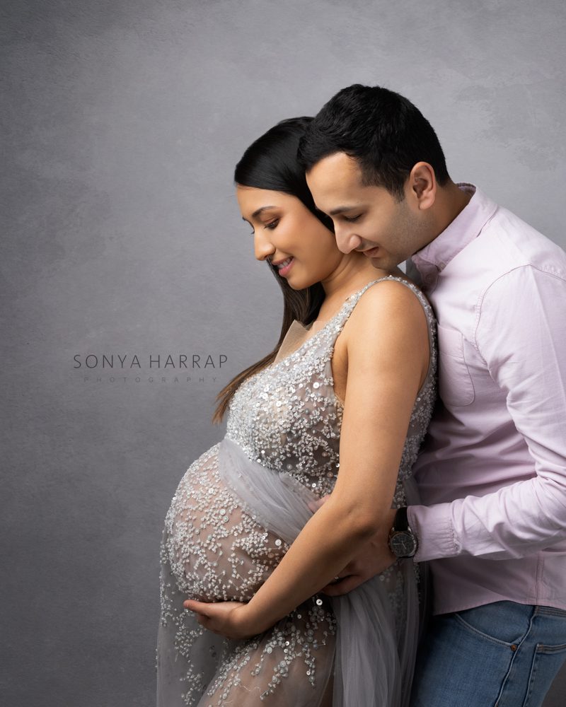 Nodest no skin Maternity Pregnancy photoshoot by Sonya Harrap Hertfirdshire wealth garden St Albans watford