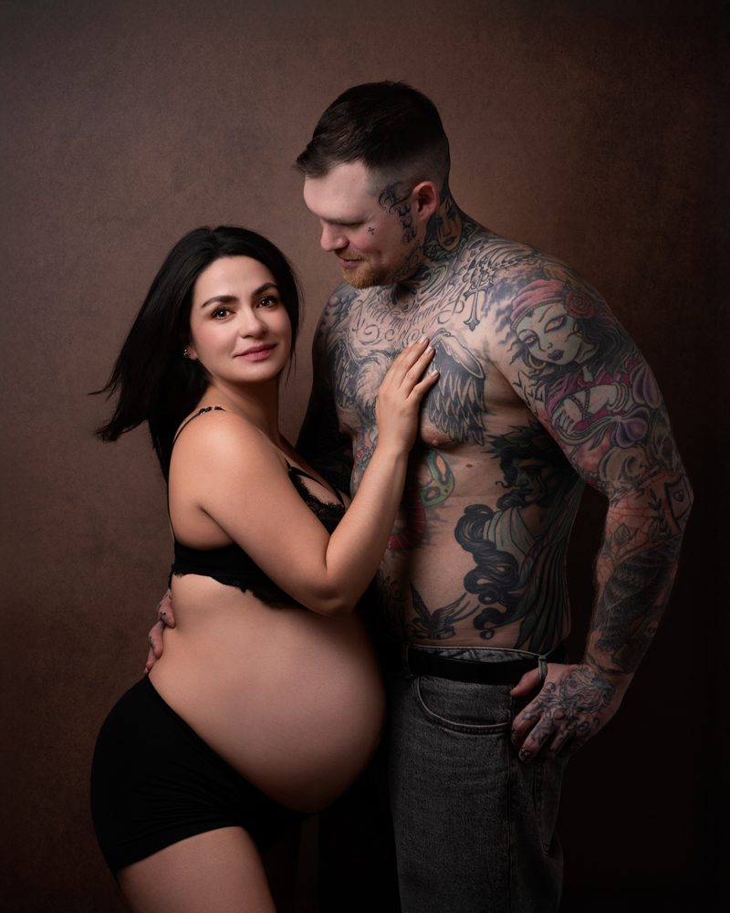 Couples pregnancy photos Award winning maternity photographer Sonya Harrap WELWYN GAREN CITY PHOTOGRAPHER