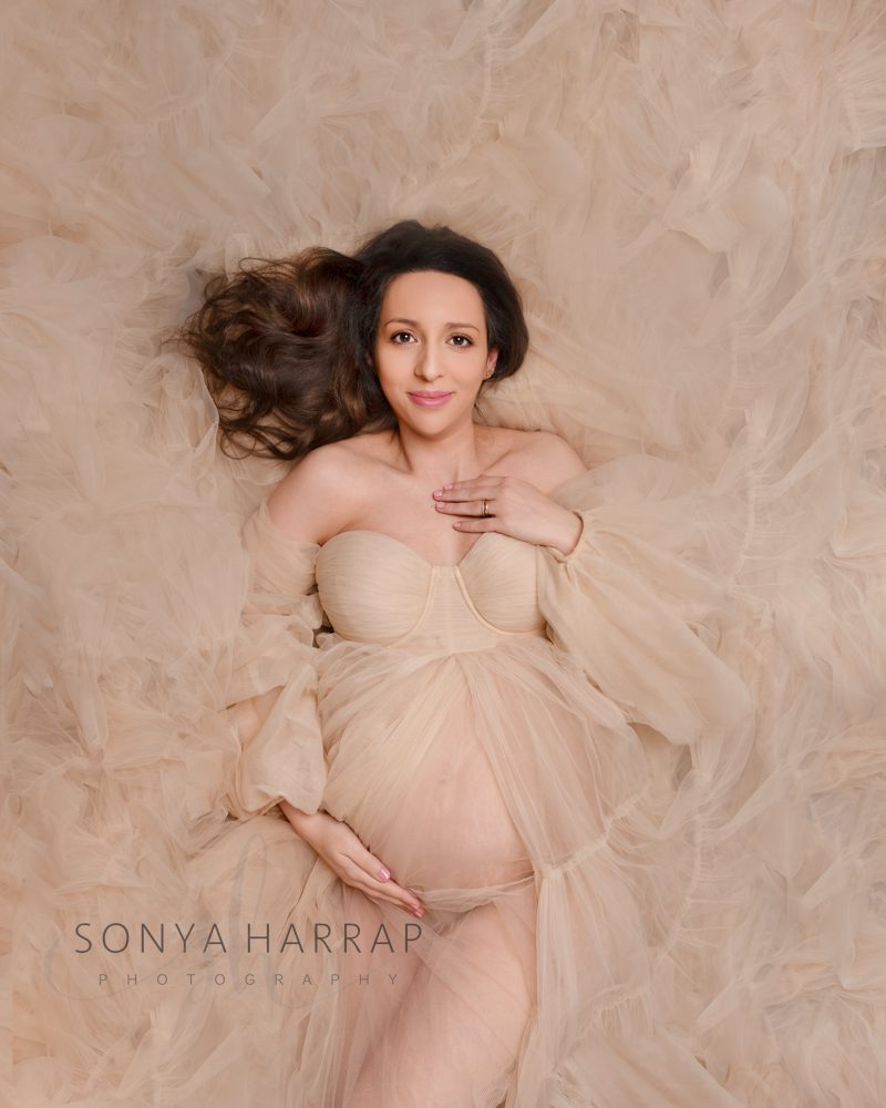 Award winning maternity photographer Sonya Harrap WELWYN GAREN CITY PHOTOGRAPHER