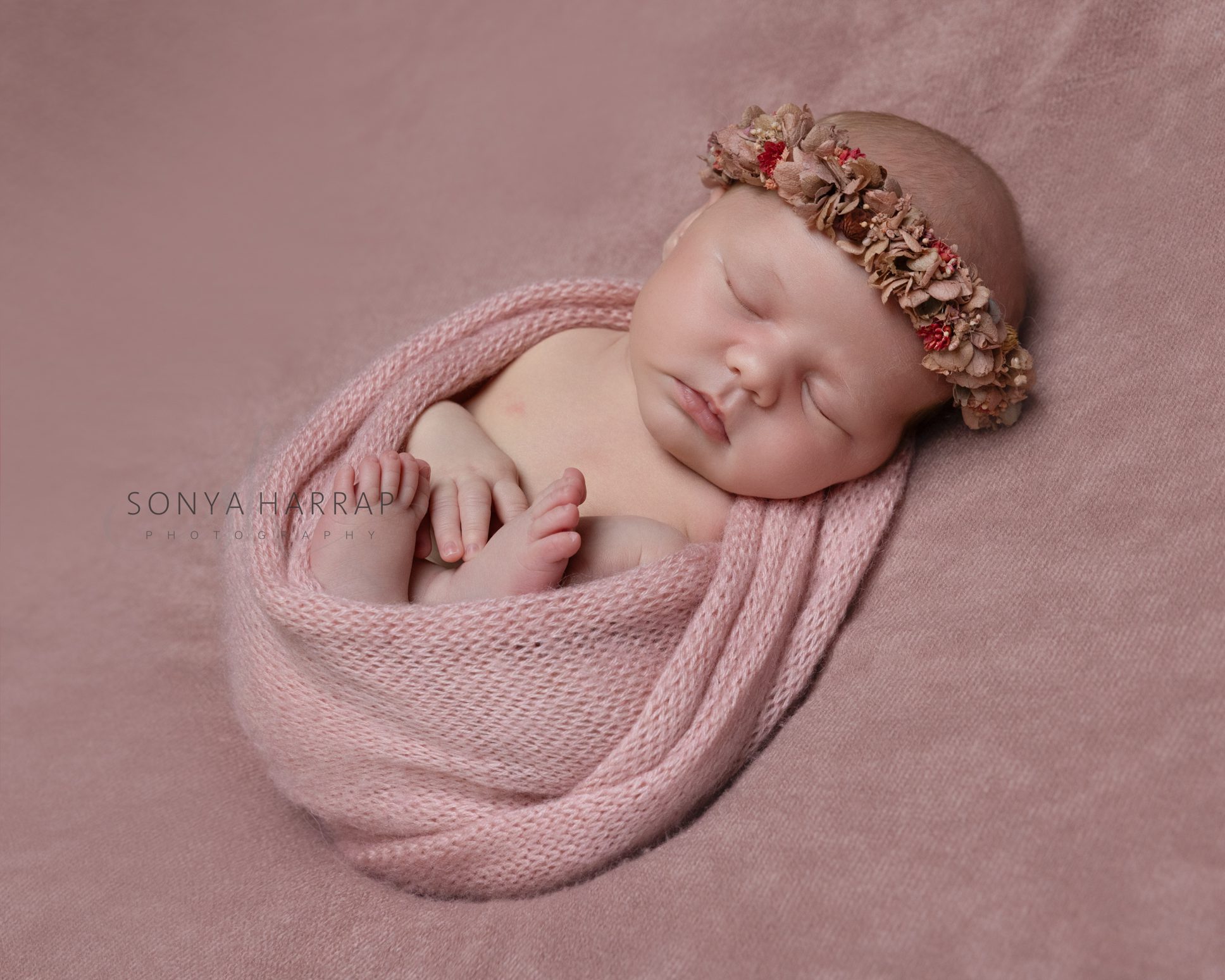 Welwyn garden city, St Albans, Potter Bar Newborn Photographer